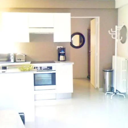 Apartment With One Bedroom In Raphael With Enclosed Garden And Wifi 900 M From The Beach