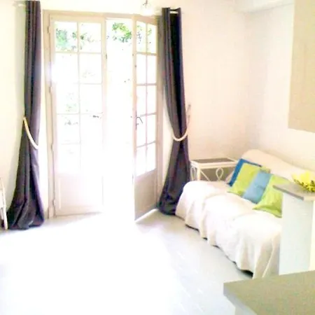 Apartment With One Bedroom In Raphael With Enclosed Garden And Wifi 900 M From The Beach Saint-Raphael (Var)