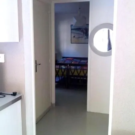 With One Bedroom In Raphael With Enclosed Garden And Wifi 900 M From The Beach
