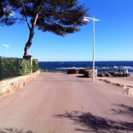 Apartamento With One Bedroom In Raphael With Enclosed Garden And Wifi 900 M From The Beach Saint-Raphaël